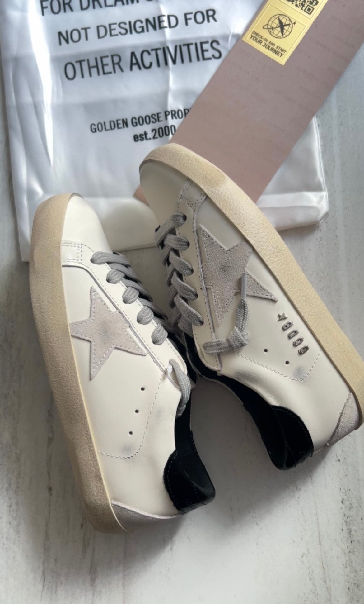 GOLDEN GOOSE (sin caja)
