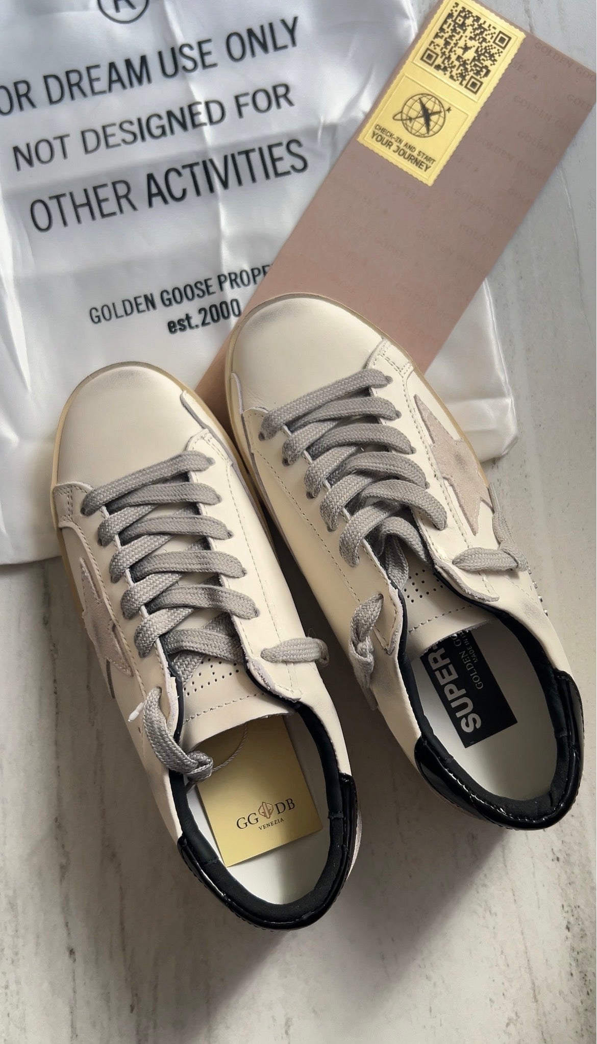 GOLDEN GOOSE (sin caja)